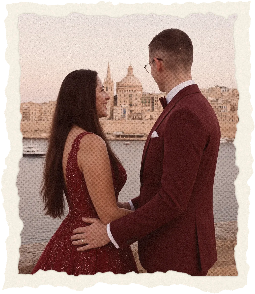 Jen and Axel looking at each other across the harbour
